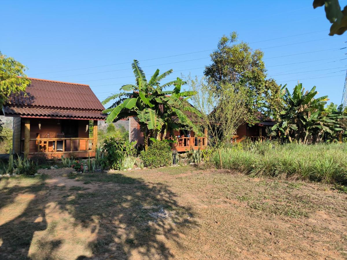 Nana Bungalows Ban Tan ภายนอก รูปภาพ