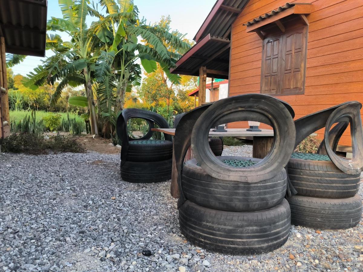 Nana Bungalows Ban Tan ภายนอก รูปภาพ