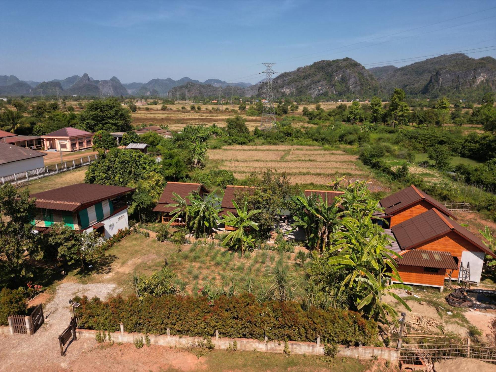 Nana Bungalows Ban Tan ภายนอก รูปภาพ
